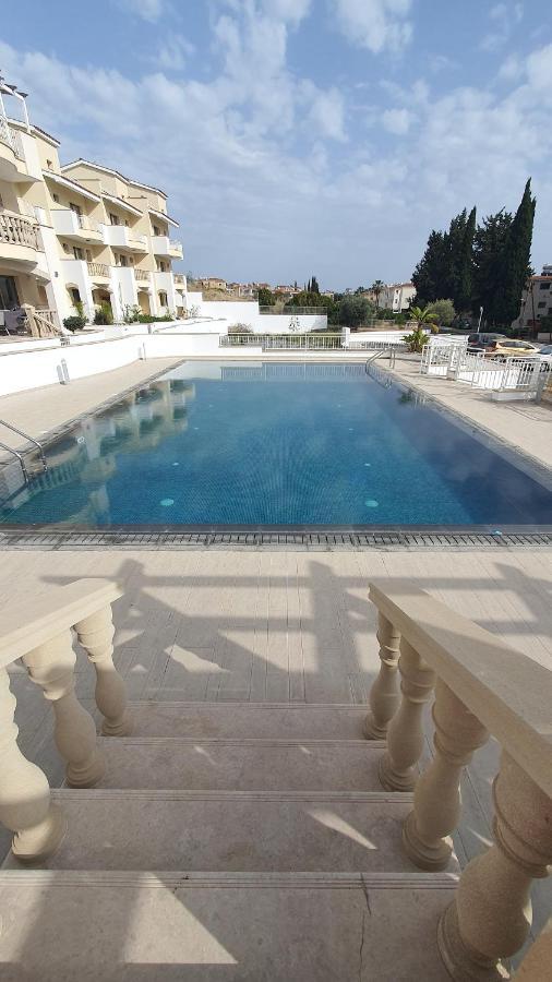Apartment Pearl Park Residence Пафос Екстер'єр фото